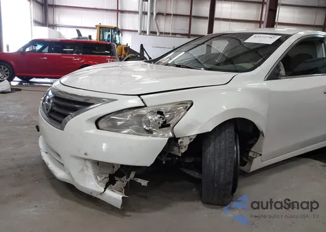 2013 Nissan Altima 2.5 S из США, поврежденный, VIN 1N4AL3AP7DN501815